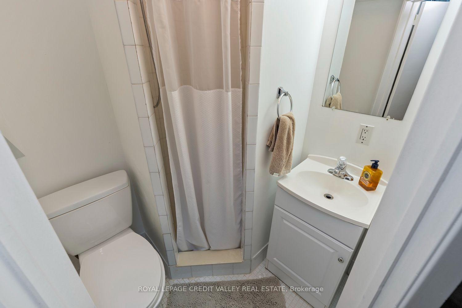 Photo 23 of 62 Summerside Crescent, North York, Hillcrest Village — HOMEH