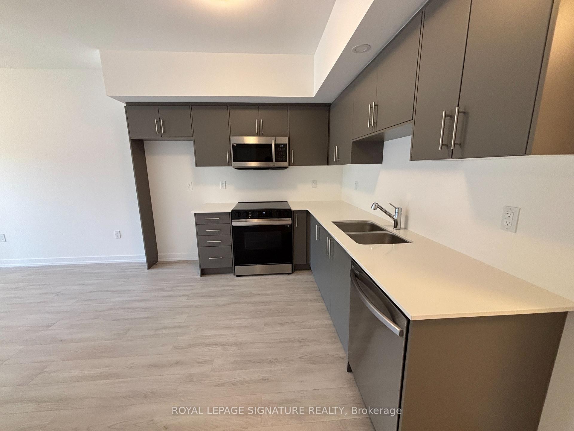 Photo 6 of Unit 16, 42 Lowes Road W, Guelph, Clairfields/Hanlon Business Park — HOMEH