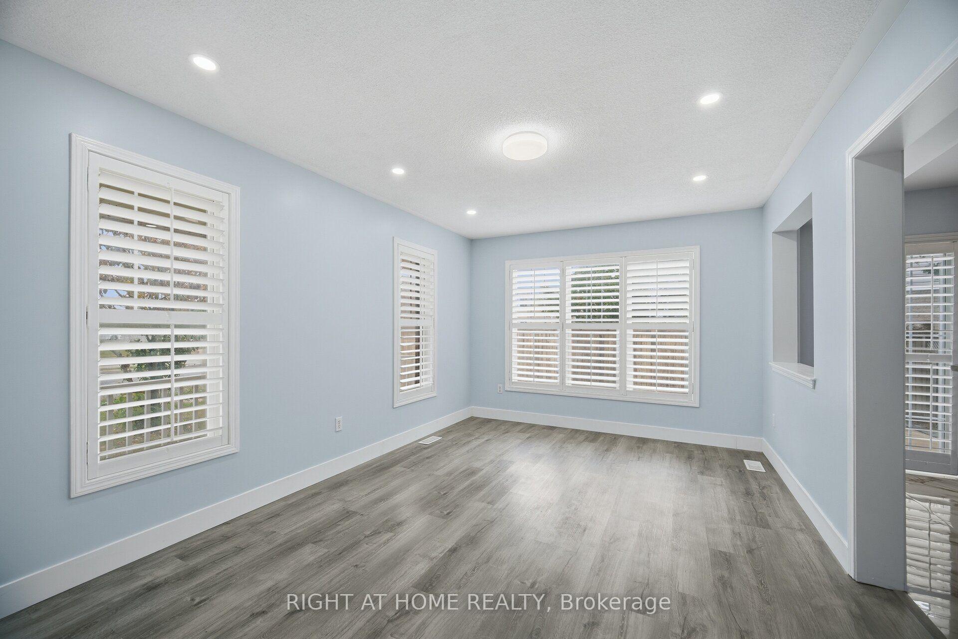 Photo 11 of 355 Brisdale Drive, Brampton, Fletcher's Meadow — HOMEH