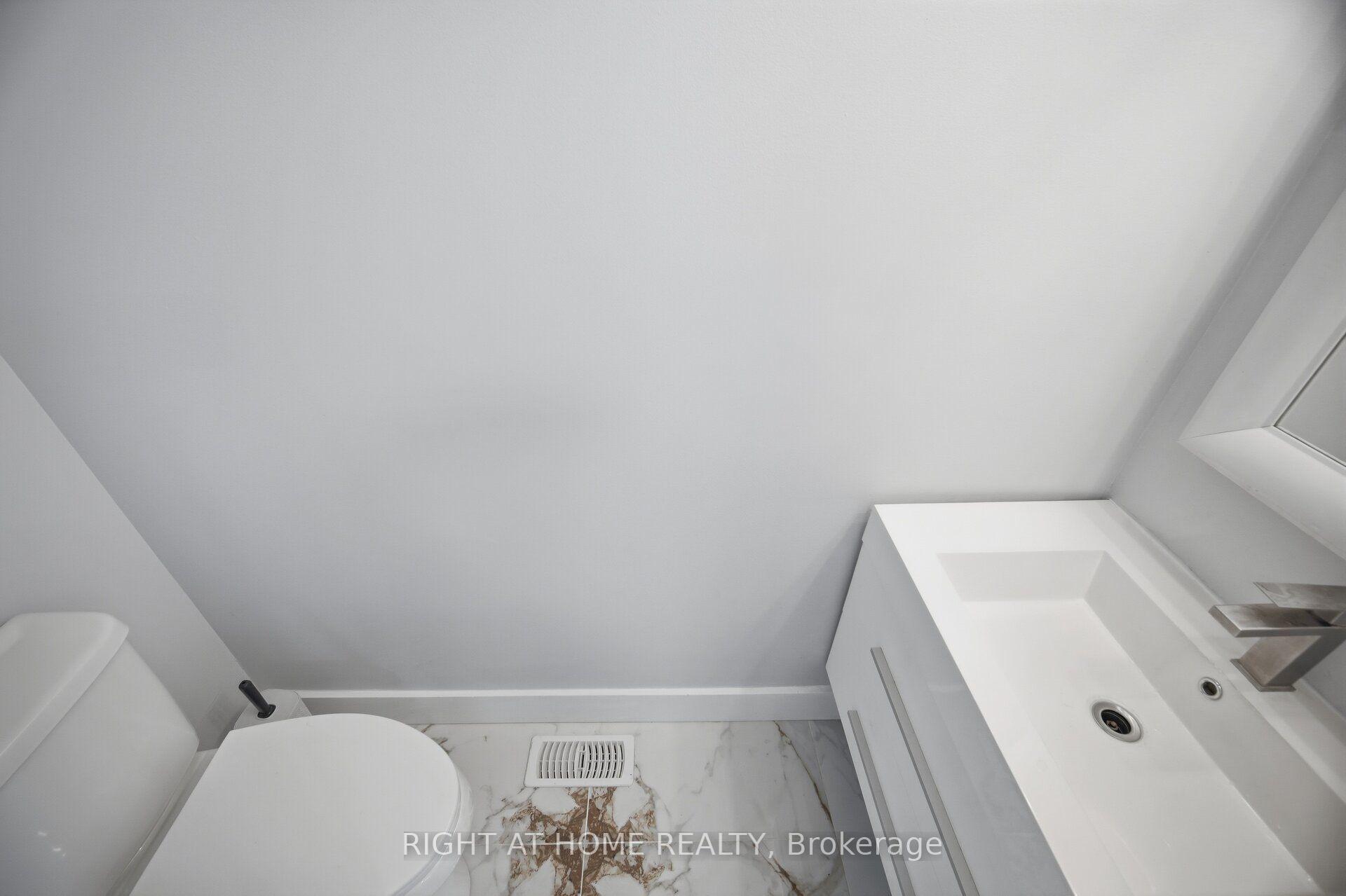 Photo 18 of 355 Brisdale Drive, Brampton, Fletcher's Meadow — HOMEH