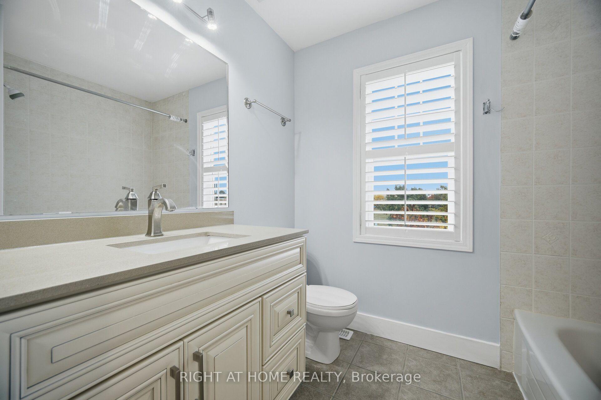 Photo 24 of 355 Brisdale Drive, Brampton, Fletcher's Meadow — HOMEH