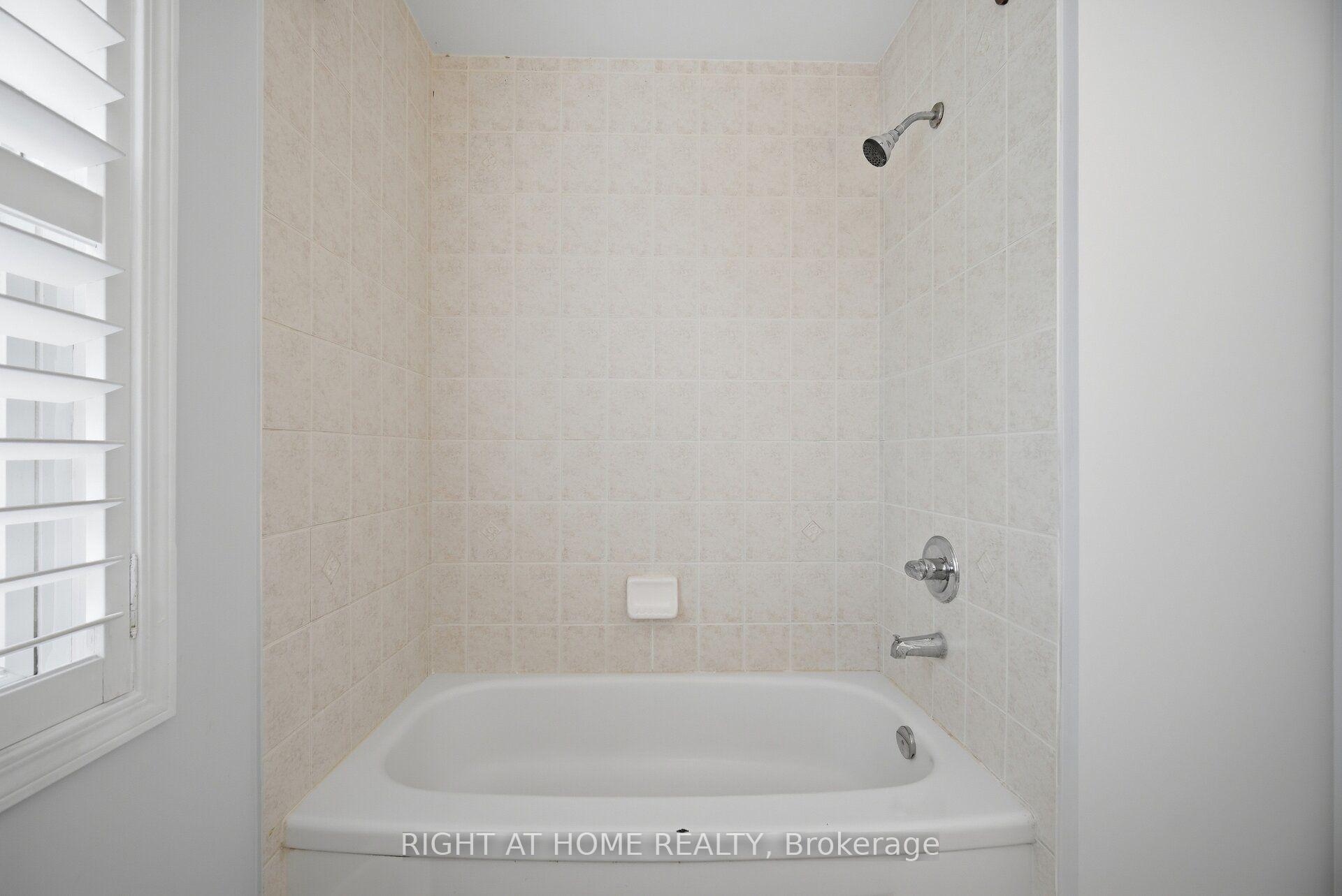 Photo 33 of 355 Brisdale Drive, Brampton, Fletcher's Meadow — HOMEH