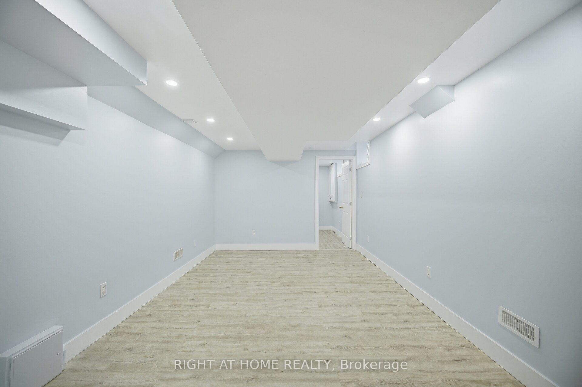 Photo 43 of 355 Brisdale Drive, Brampton, Fletcher's Meadow — HOMEH