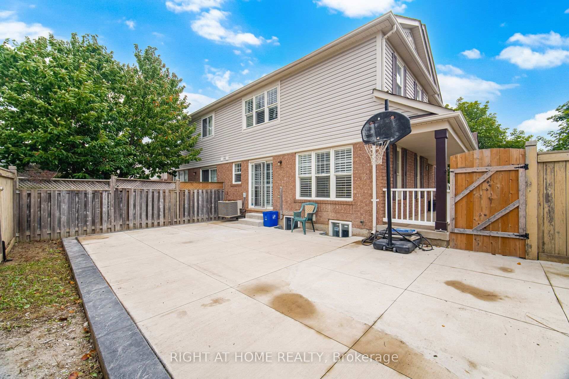 Photo 47 of 355 Brisdale Drive, Brampton, Fletcher's Meadow — HOMEH