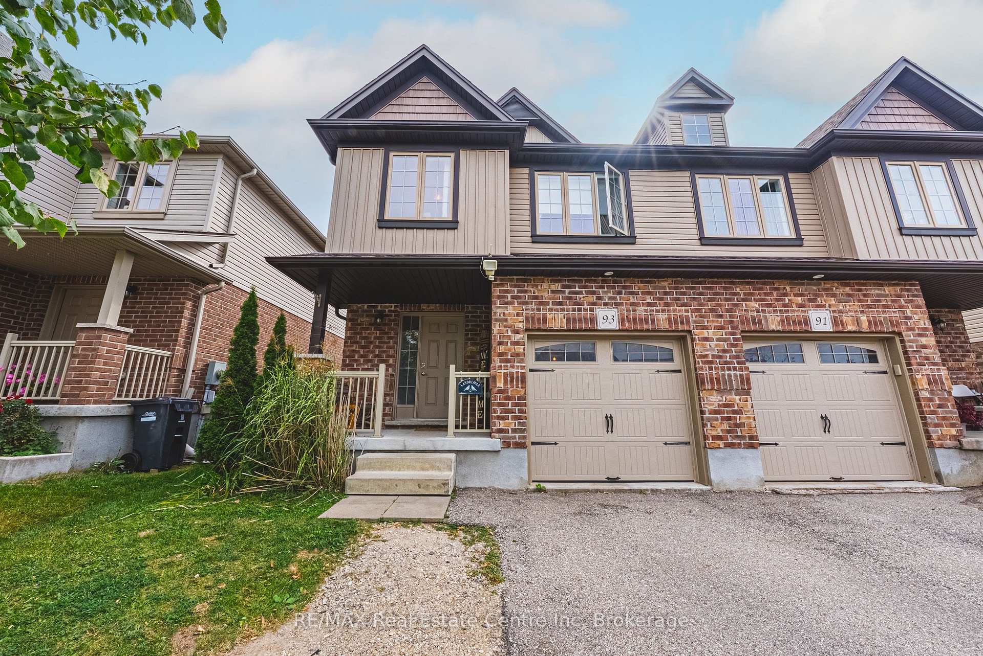 Photo of 93 Couling Crescent