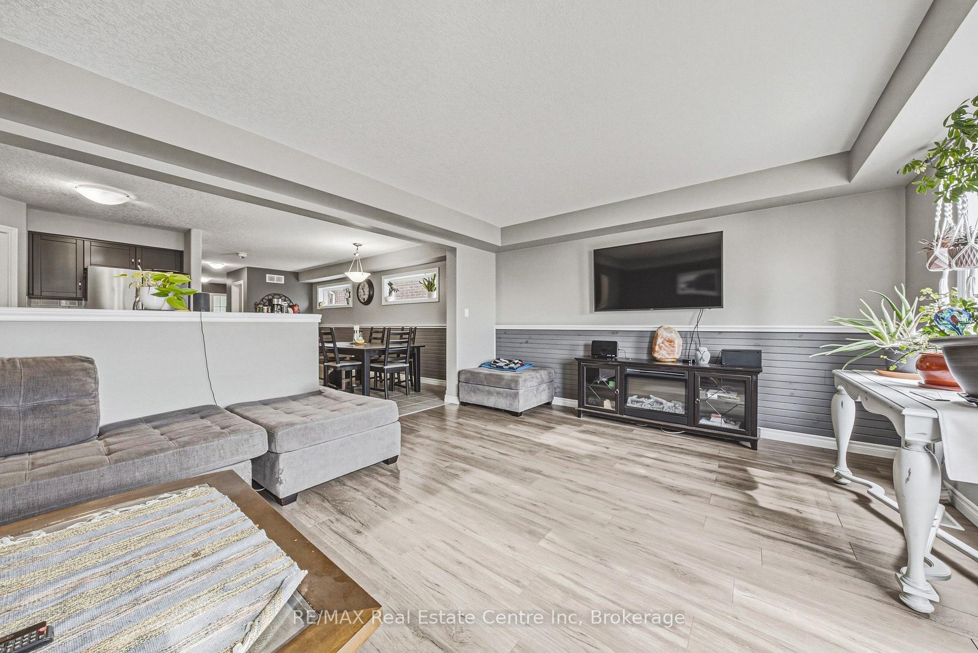 Photo 15 of 93 Couling Crescent, Guelph, Grange Road — HOMEH