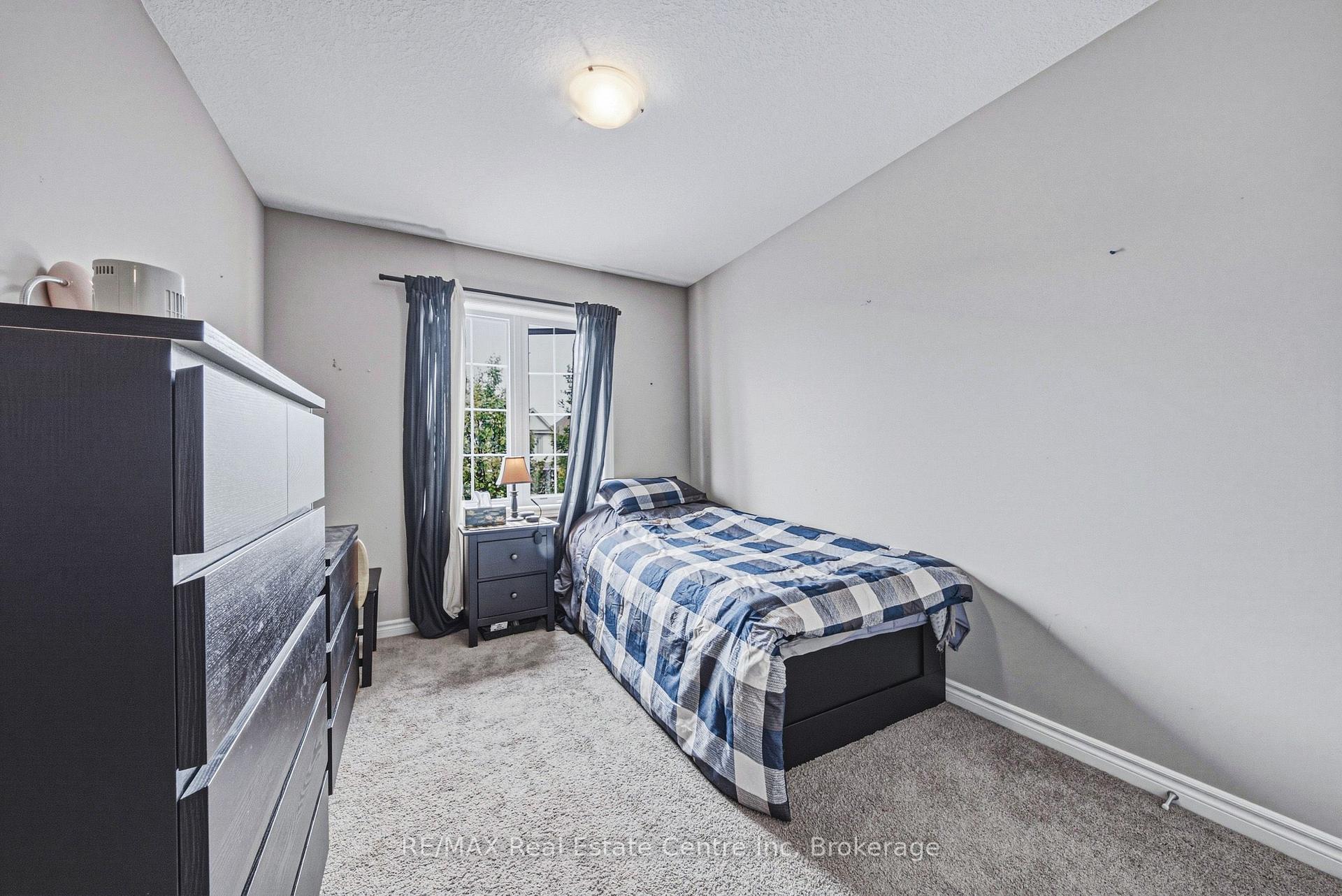 Photo 20 of 93 Couling Crescent, Guelph, Grange Road — HOMEH