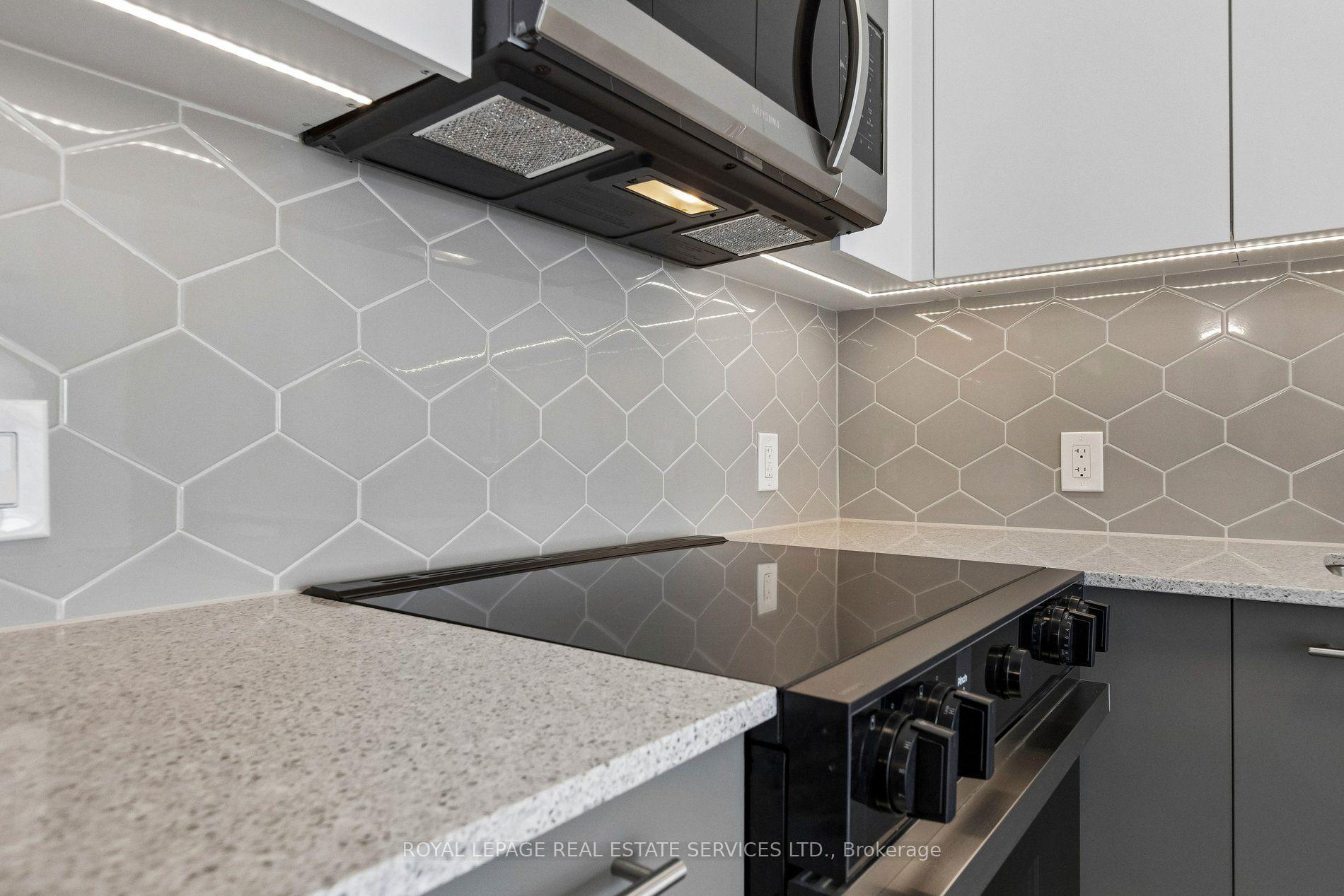 Photo 7 of Unit 2408, 30 Francis Street S, Kitchener, City Commercial Core — HOMEH