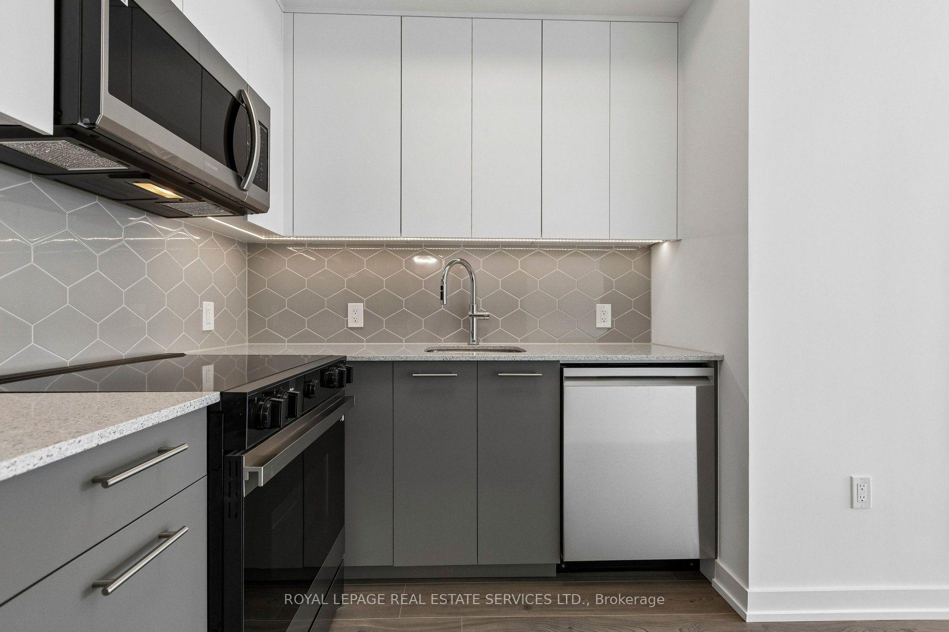 Photo 8 of Unit 2408, 30 Francis Street S, Kitchener, City Commercial Core — HOMEH