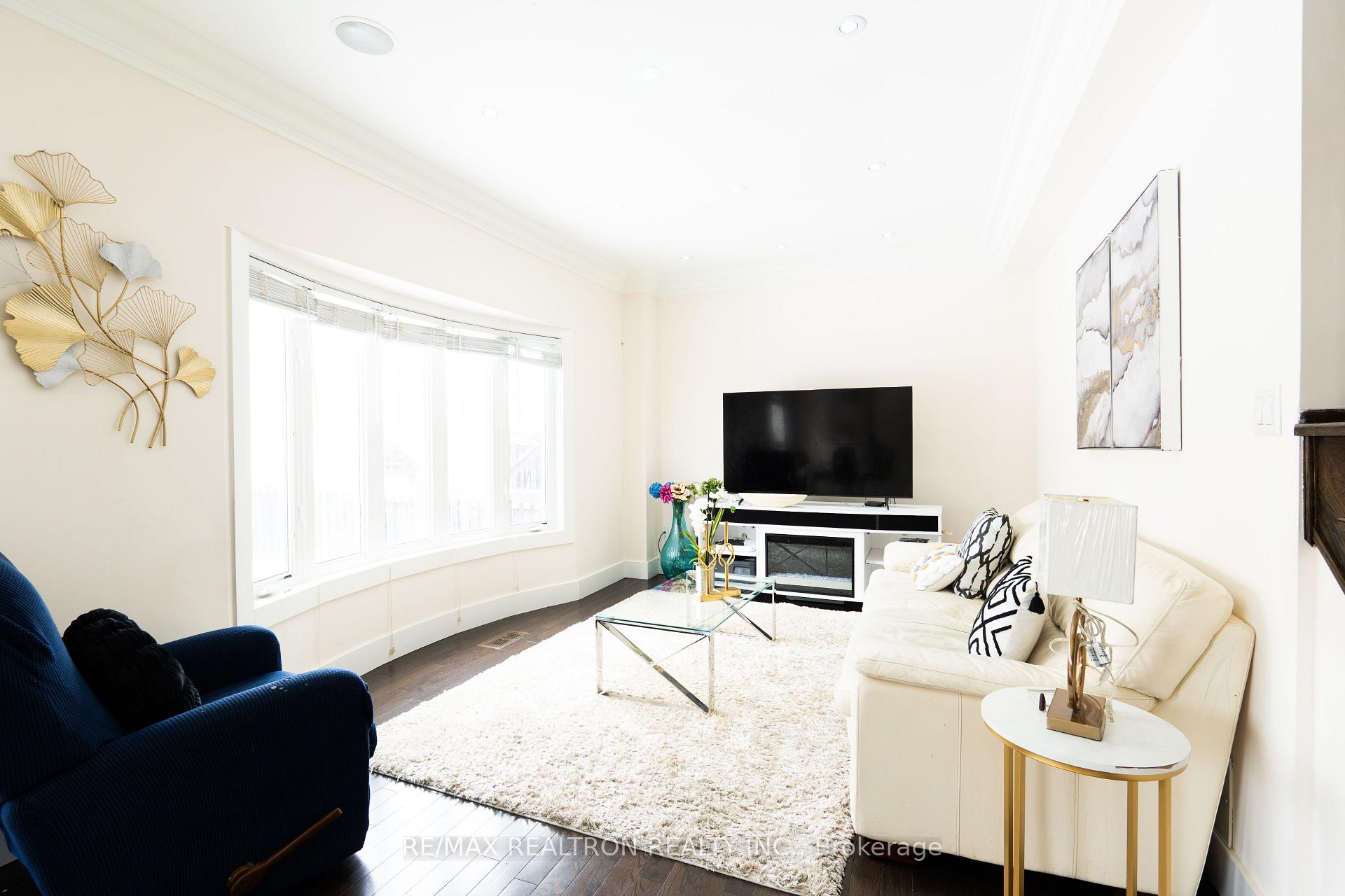 Photo 8 of 58 Shepstone Drive, Ajax, Northeast Ajax — HOMEH