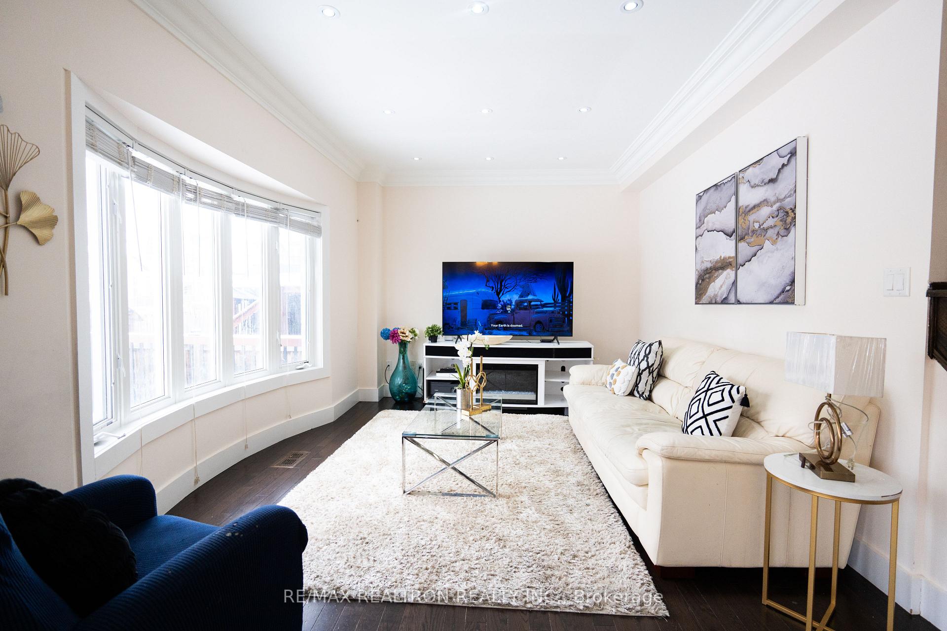 Photo 9 of 58 Shepstone Drive, Ajax, Northeast Ajax — HOMEH