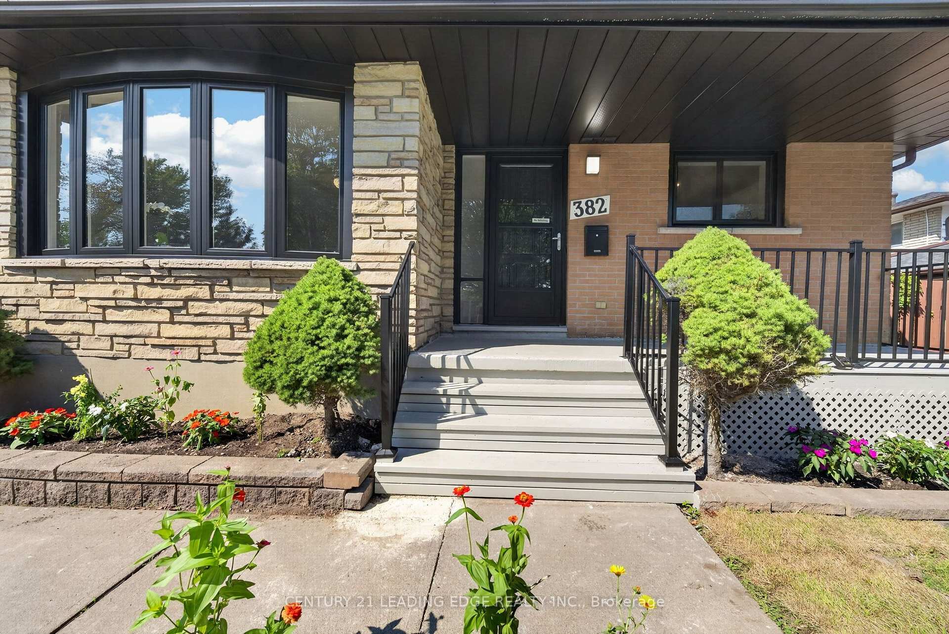 Photo 4 of 382 Fairlawn Street, Oshawa, McLaughlin — HOMEH