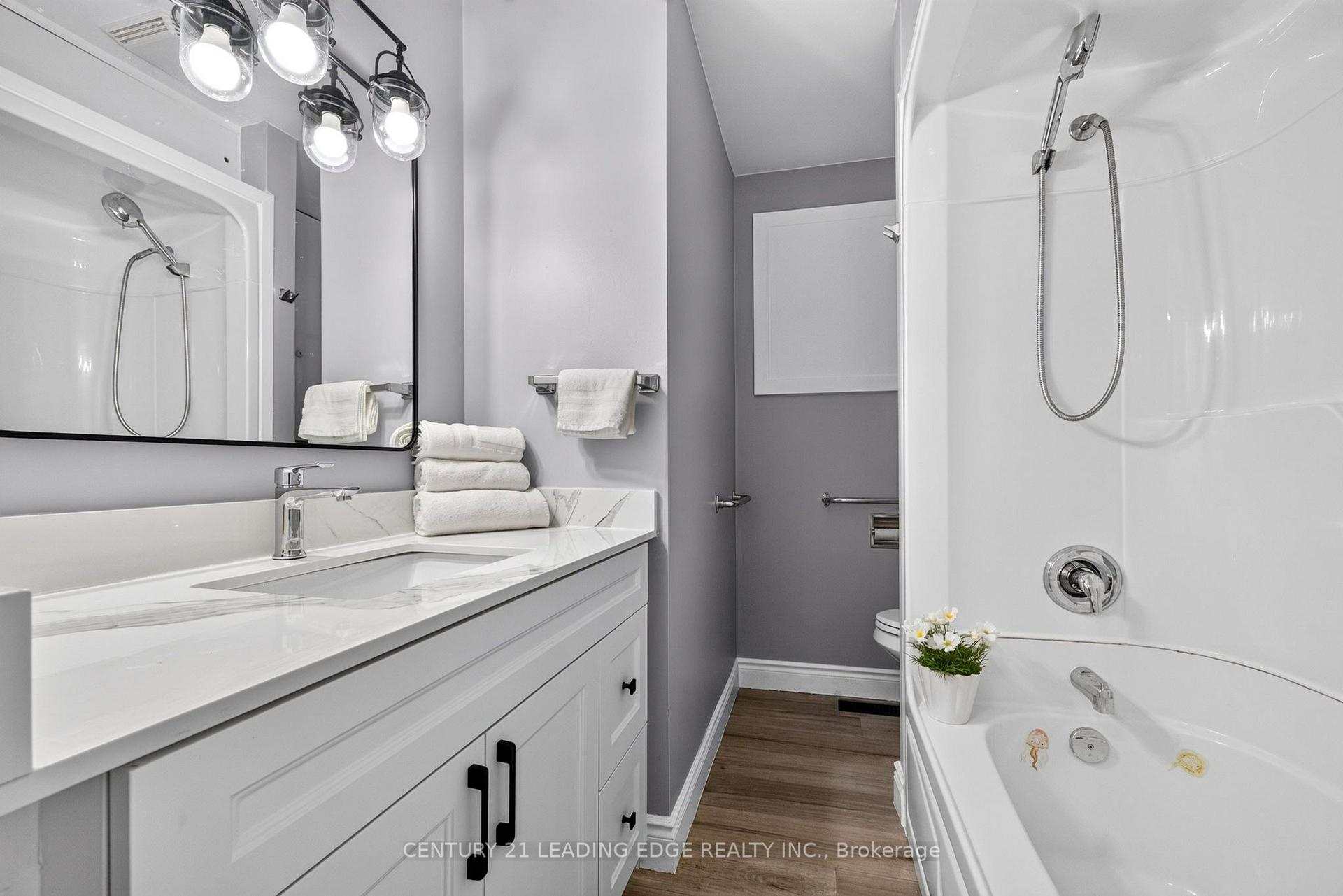 Photo 25 of 382 Fairlawn Street, Oshawa, McLaughlin — HOMEH