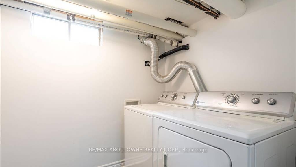 Photo 10 of Unit 3, 43 Crooks Street, Hamilton, Strathcona — HOMEH