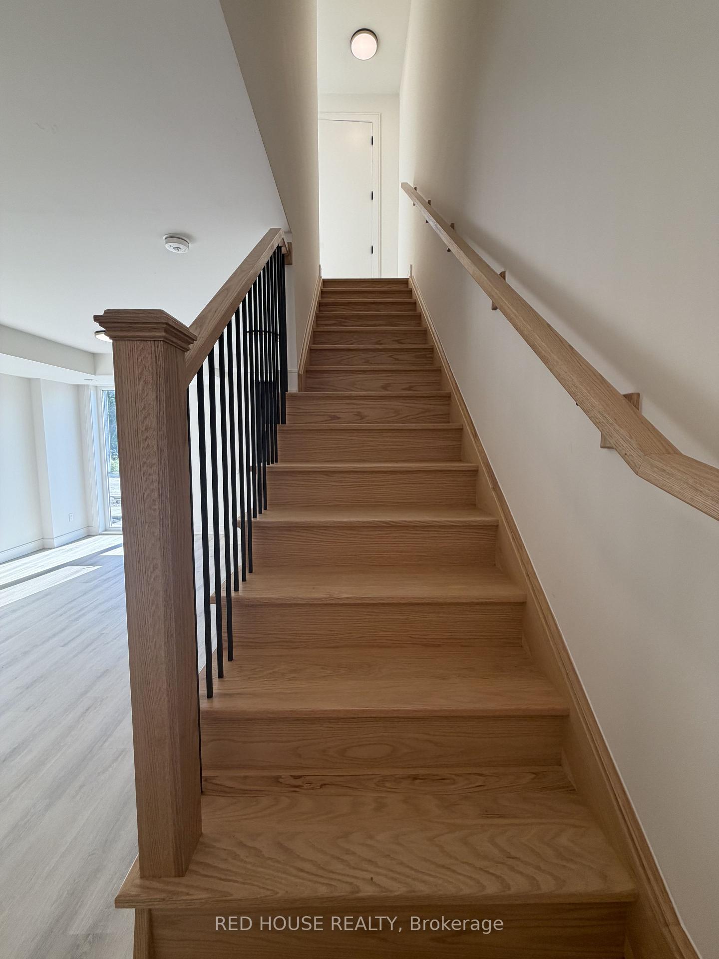 Photo 7 of 254 Ellis Avenue, St. Catharines, Oakdale — HOMEH