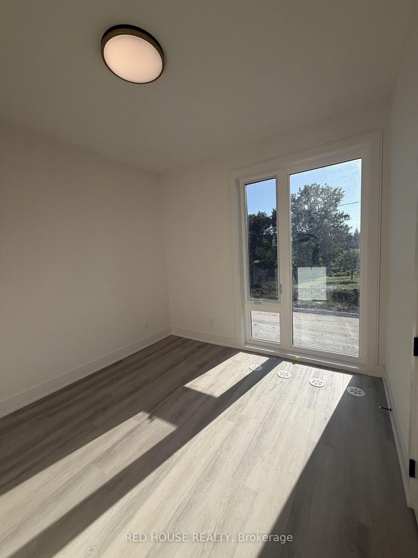 Photo 10 of 254 Ellis Avenue, St. Catharines, Oakdale — HOMEH