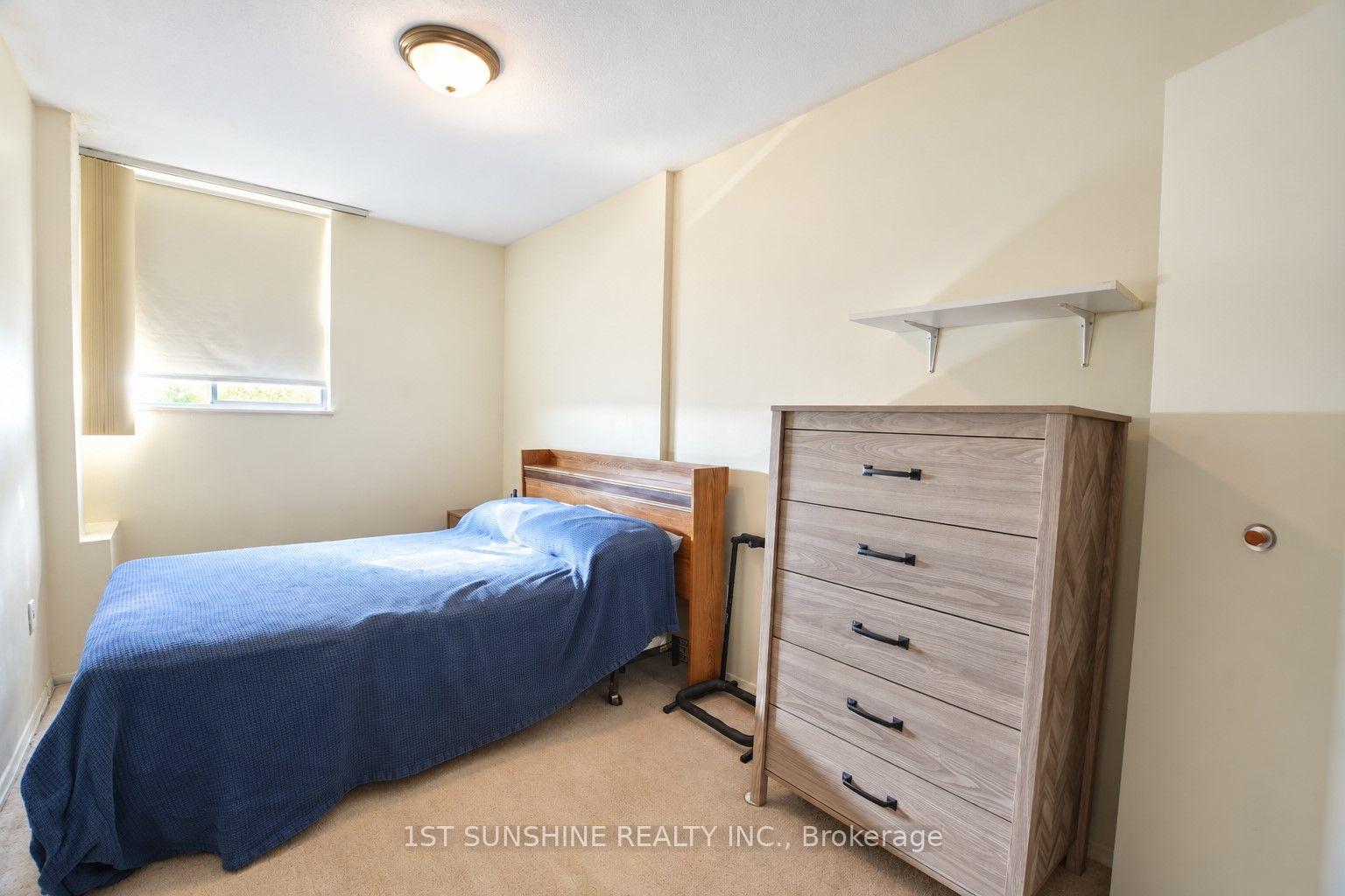 Photo 5 of Unit 804, 15 Nicklaus Drive, Hamilton, Vincent — HOMEH
