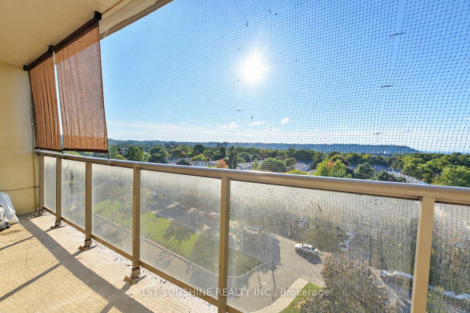 Photo 8 of Unit 804, 15 Nicklaus Drive, Hamilton, Vincent — HOMEH