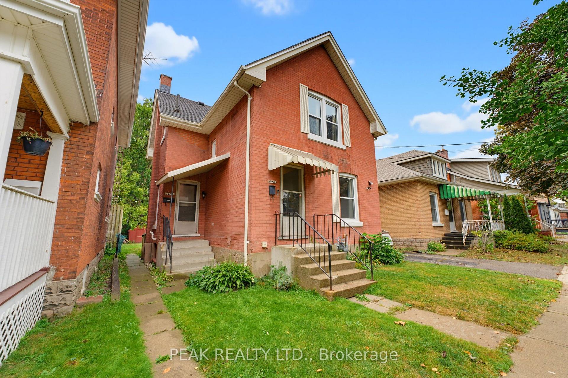 Photo 3 of 148 Albion Street, Brantford, North Ward — HOMEH