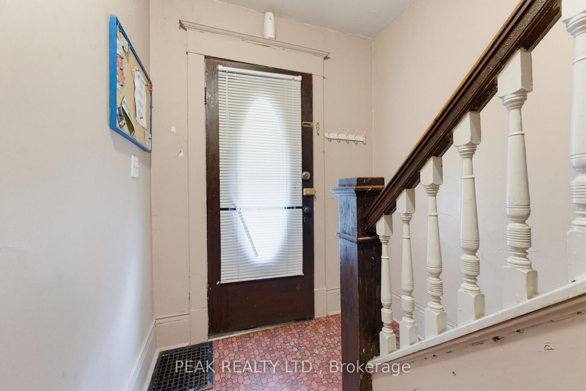 Photo 21 of 148 Albion Street, Brantford, North Ward — HOMEH