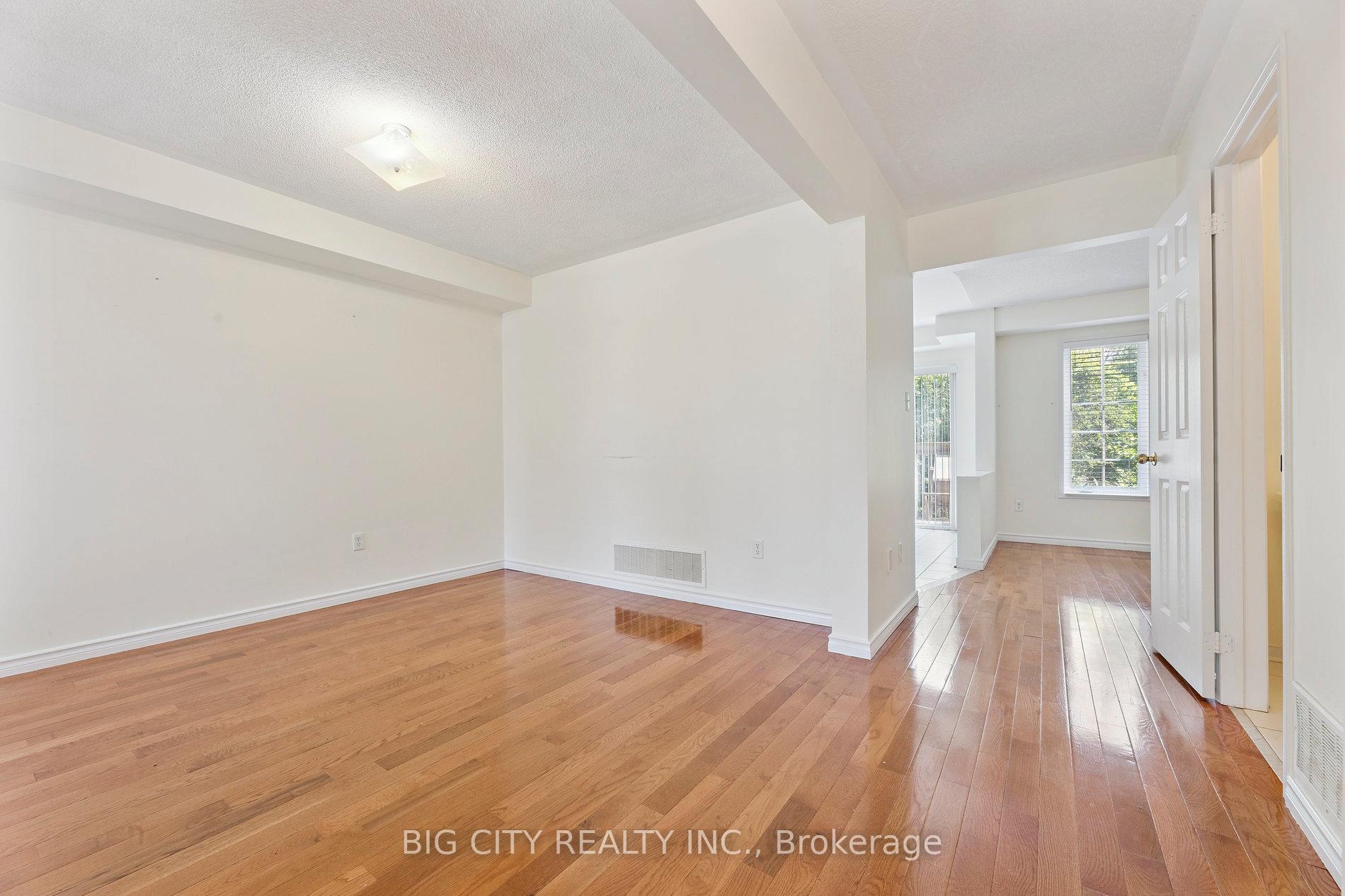 Photo 3 of Unit Upper, 23 Angier Crescent, Ajax, South East — HOMEH
