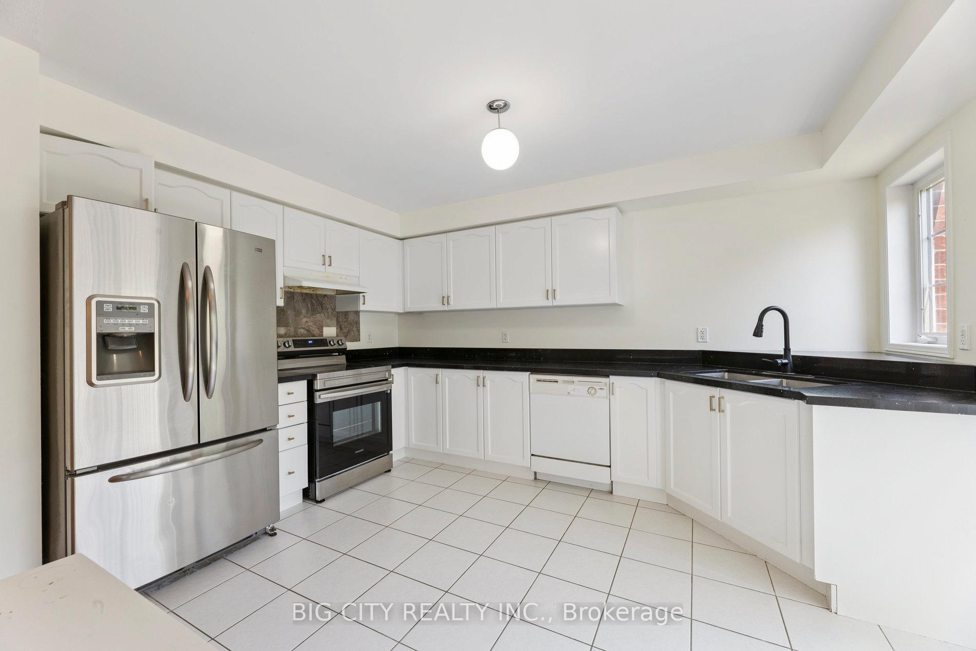 Photo 8 of Unit Upper, 23 Angier Crescent, Ajax, South East — HOMEH