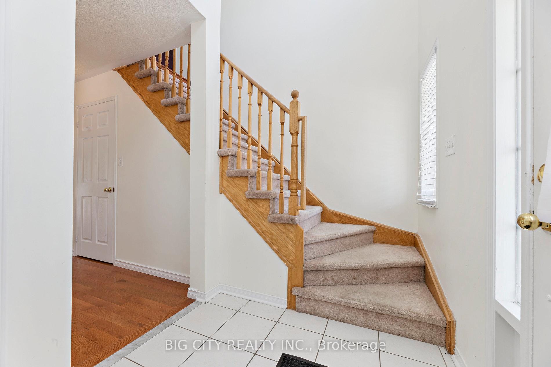 Photo 11 of Unit Upper, 23 Angier Crescent, Ajax, South East — HOMEH