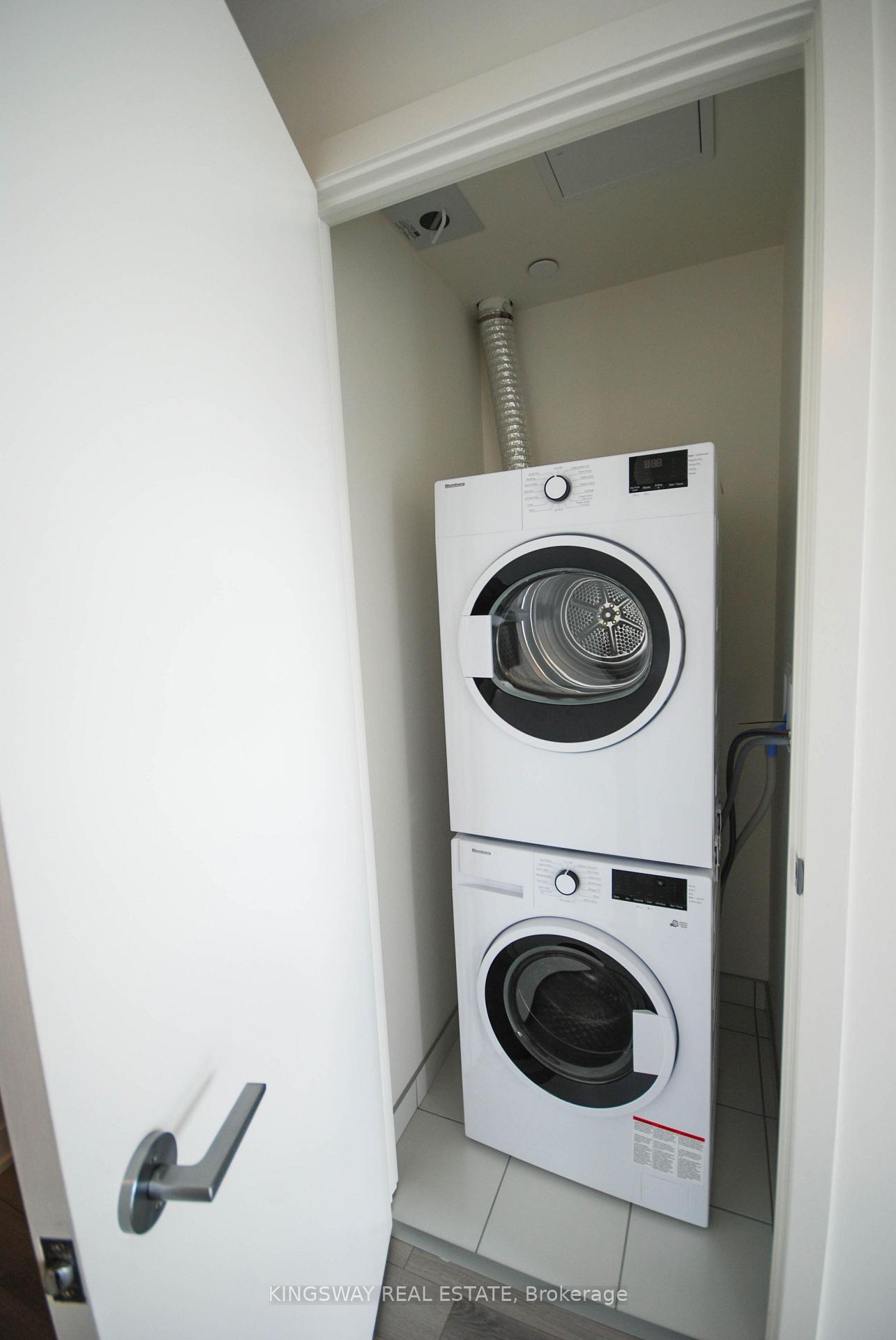 Photo 11 of Unit 708, 3071 Trafalgar Road, Oakville, Joshua Meadows — HOMEH