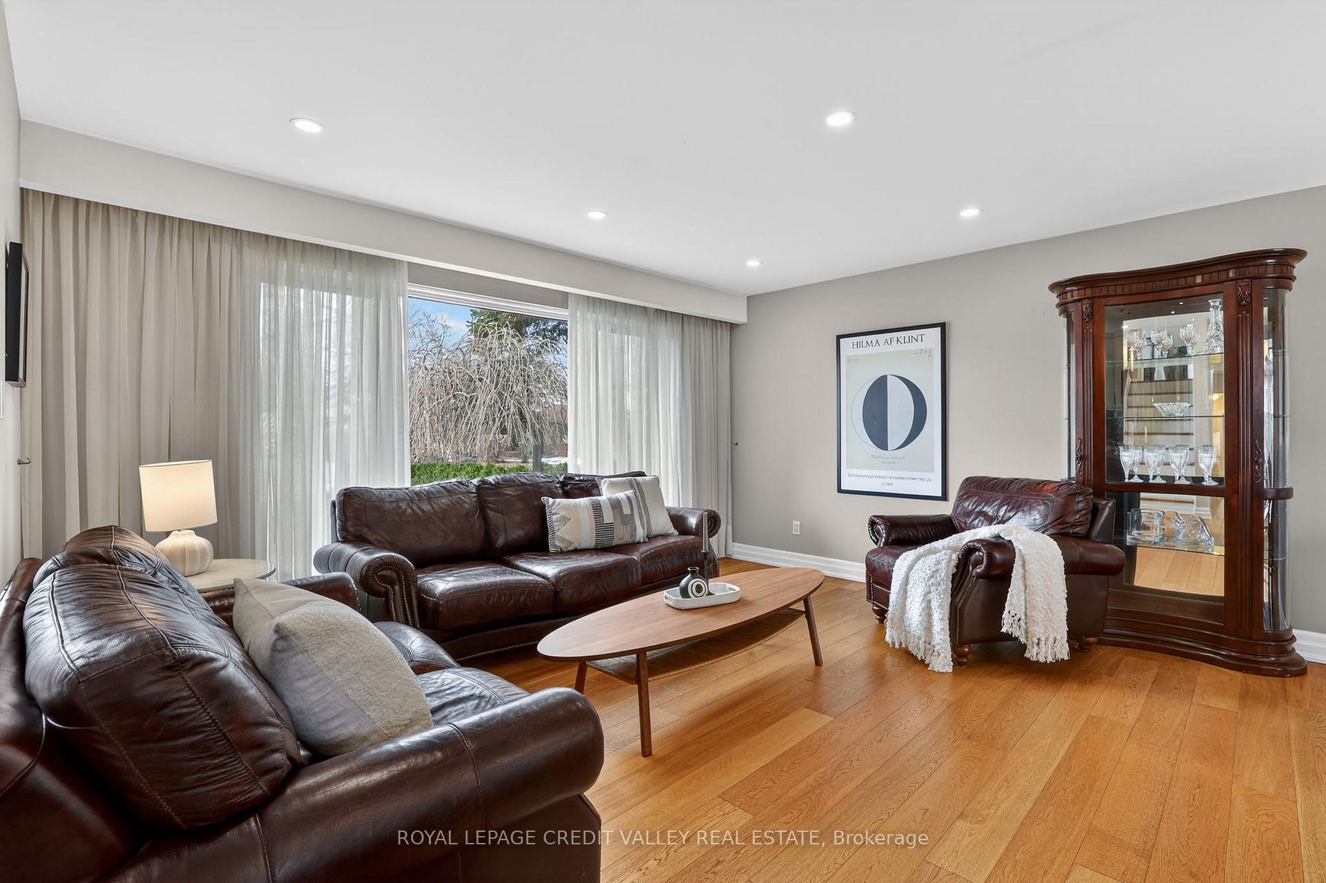 Photo 9 of 41 Staveley Crescent, Brampton, Brampton East — HOMEH