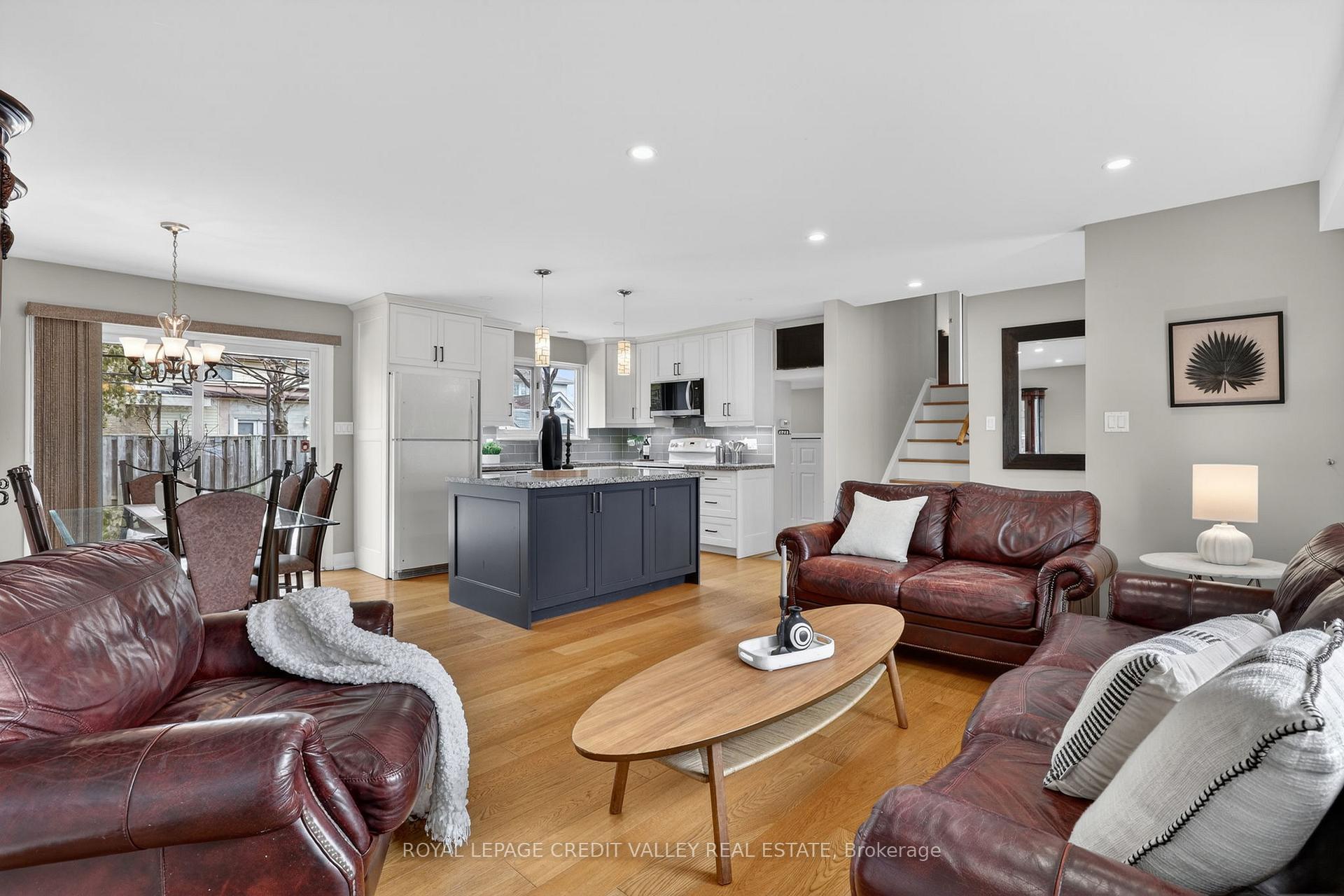 Photo 11 of 41 Staveley Crescent, Brampton, Brampton East — HOMEH