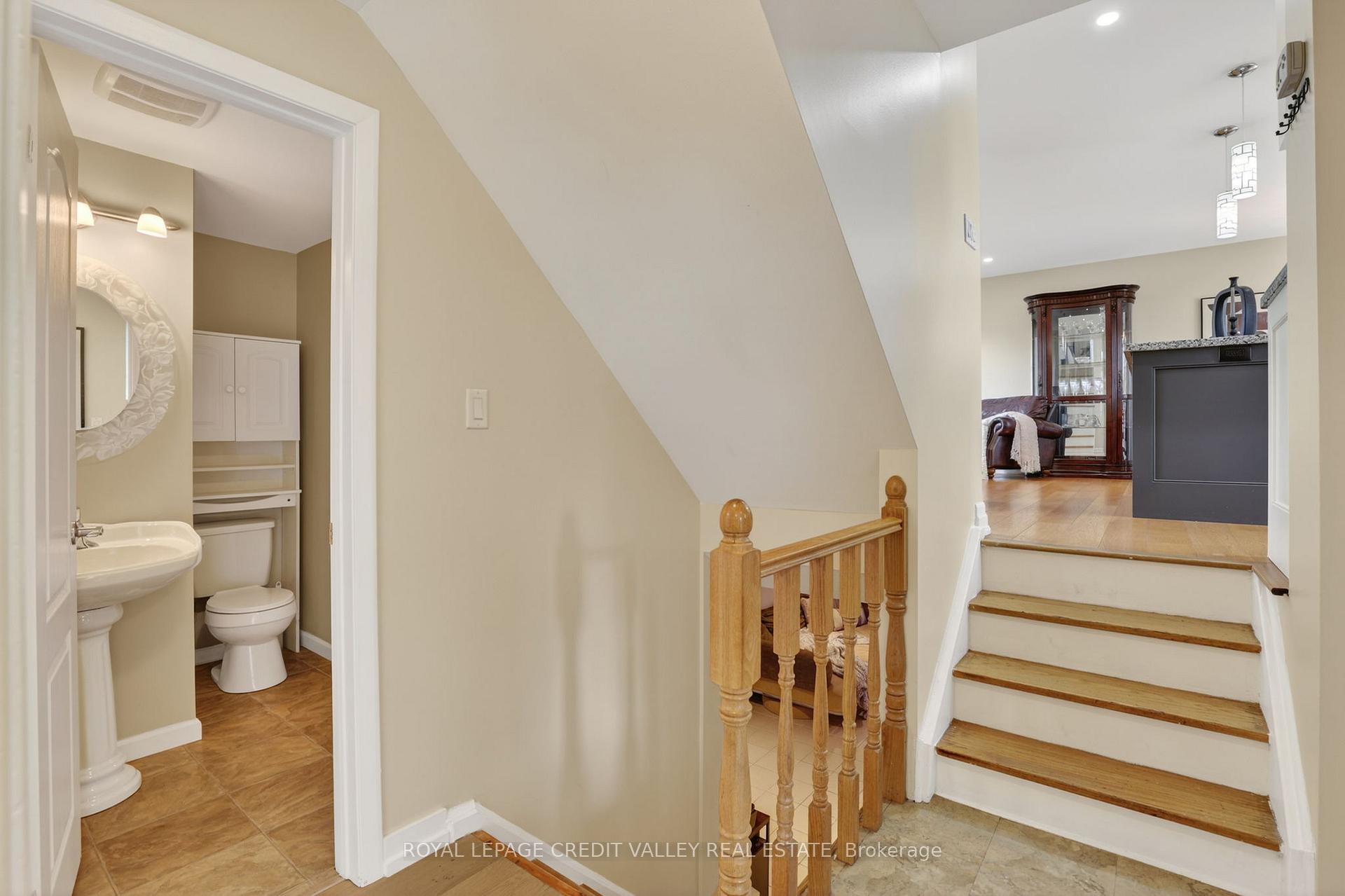 Photo 29 of 41 Staveley Crescent, Brampton, Brampton East — HOMEH
