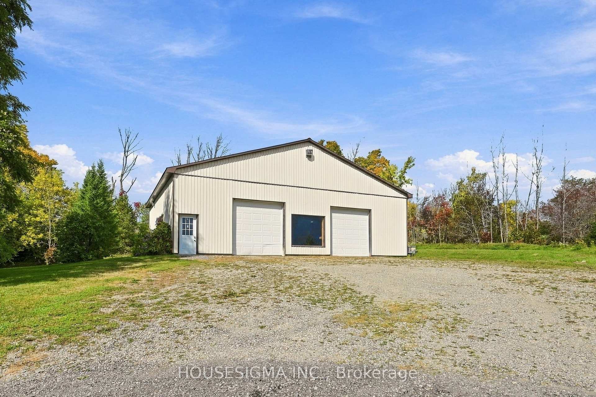 Photo 65 of 955409 7th Line EHS, Mono, Rural Mono — HOMEH