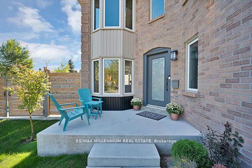 Photo 5 of 4165 Credit Pointe Drive, Mississauga, East Credit — HOMEH