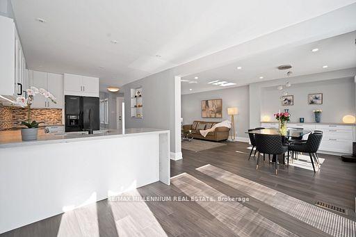 Photo 15 of 4165 Credit Pointe Drive, Mississauga, East Credit — HOMEH