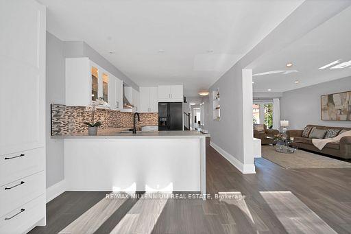 Photo 16 of 4165 Credit Pointe Drive, Mississauga, East Credit — HOMEH