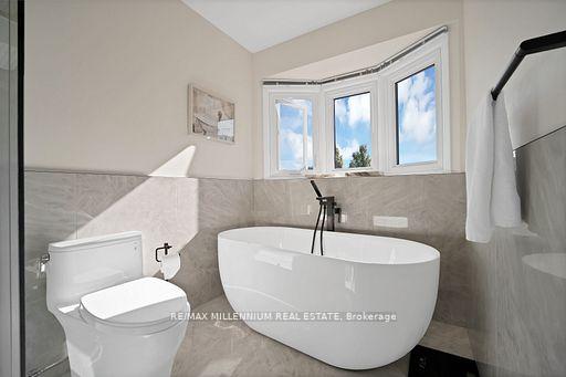 Photo 26 of 4165 Credit Pointe Drive, Mississauga, East Credit — HOMEH