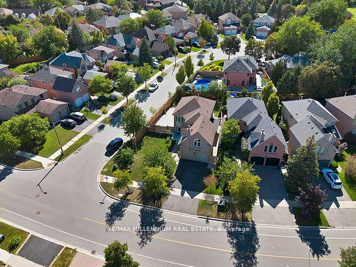 Photo 42 of 4165 Credit Pointe Drive, Mississauga, East Credit — HOMEH