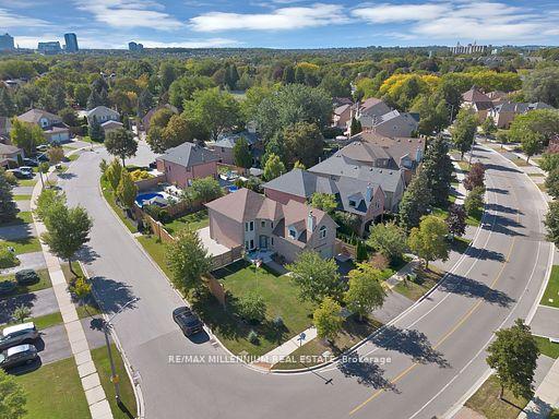 Photo 45 of 4165 Credit Pointe Drive, Mississauga, East Credit — HOMEH