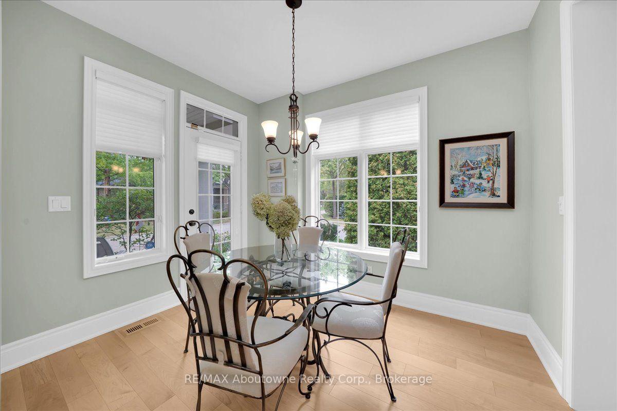 Photo 15 of 710 Hidden Grove Lane, Mississauga, Lorne Park — HOMEH