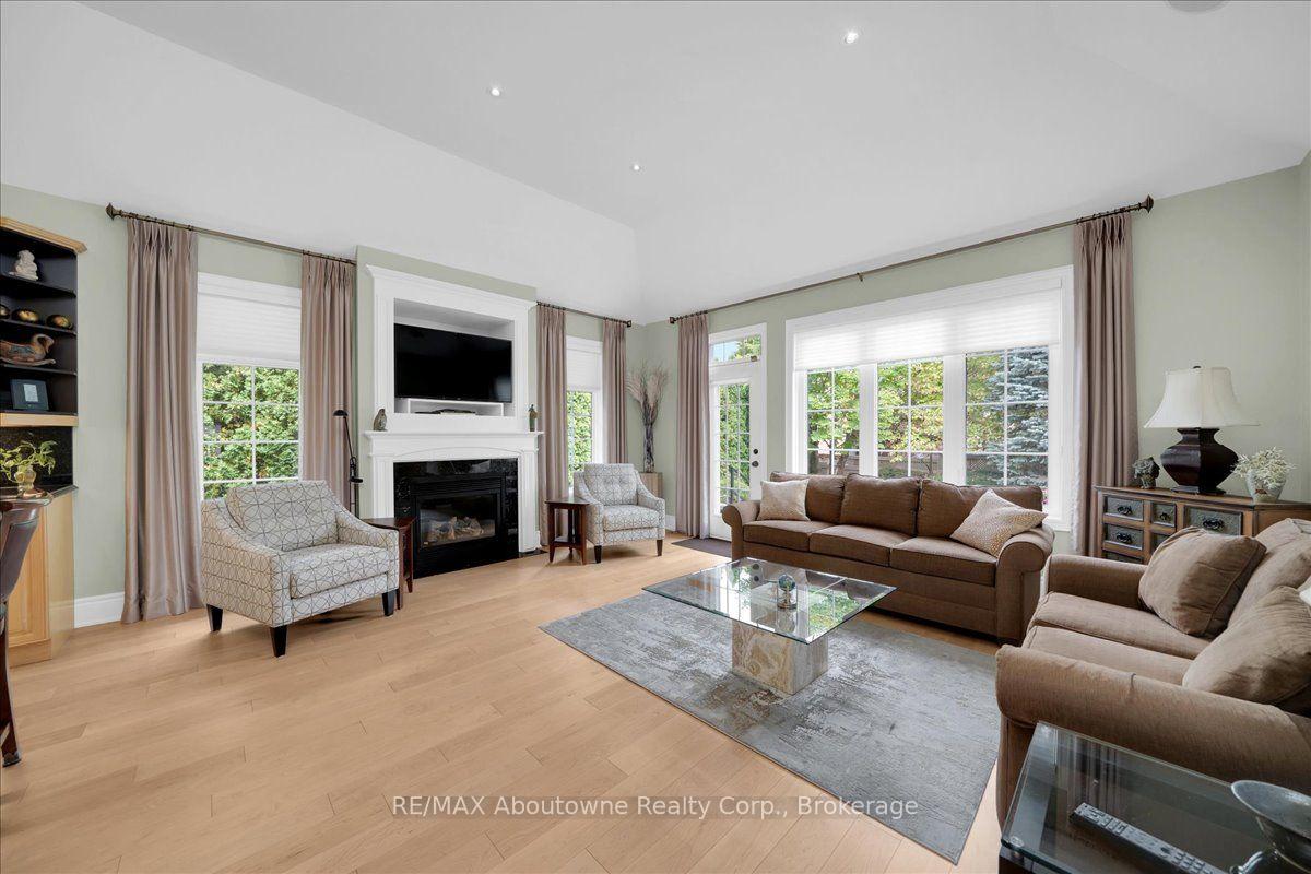 Photo 18 of 710 Hidden Grove Lane, Mississauga, Lorne Park — HOMEH