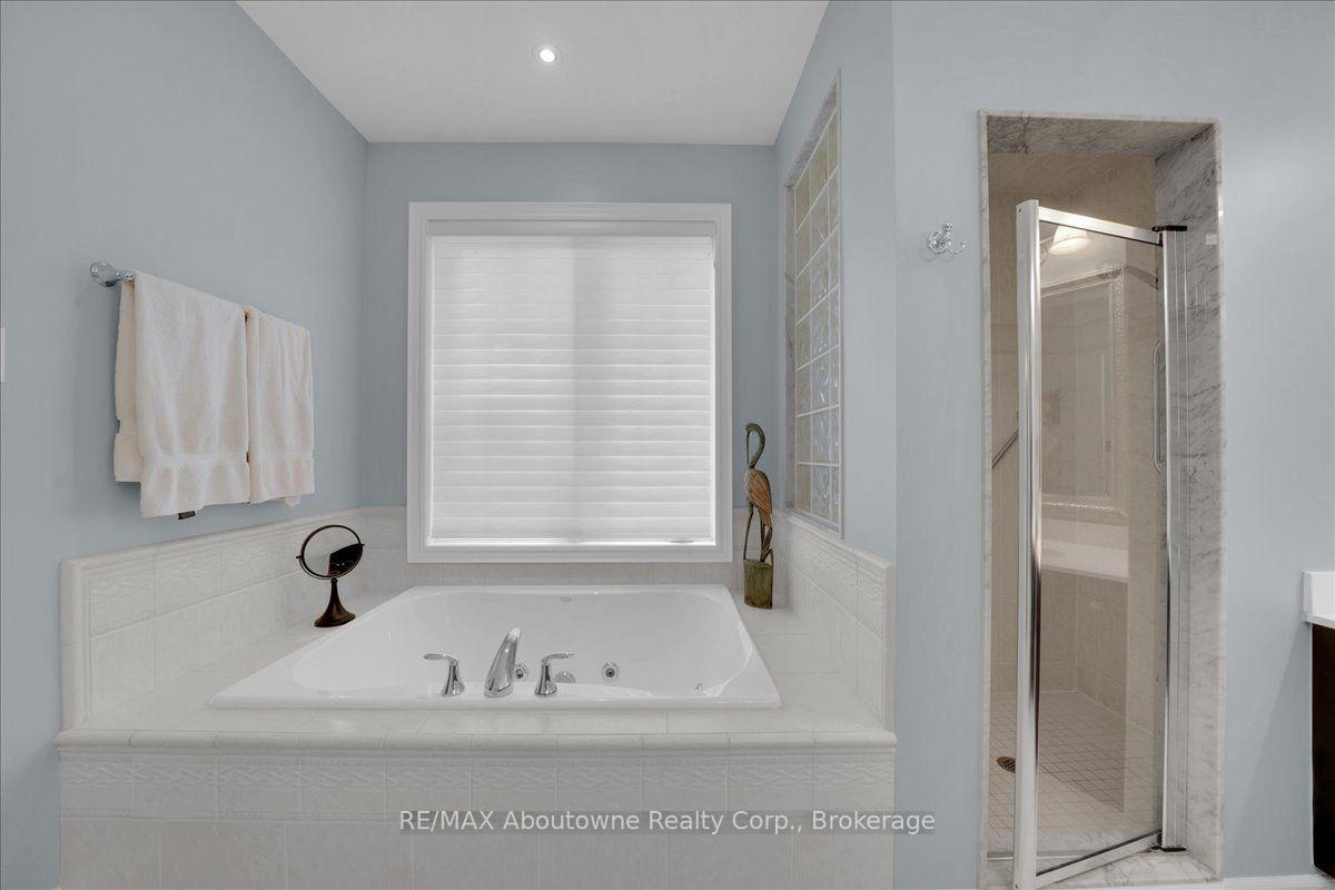 Photo 29 of 710 Hidden Grove Lane, Mississauga, Lorne Park — HOMEH