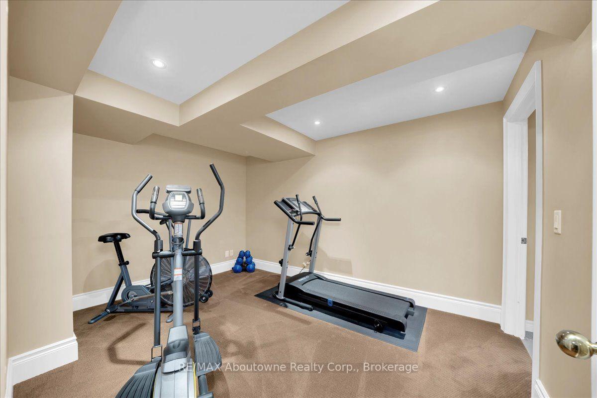 Photo 38 of 710 Hidden Grove Lane, Mississauga, Lorne Park — HOMEH