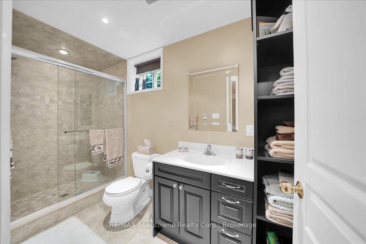 Photo 39 of 710 Hidden Grove Lane, Mississauga, Lorne Park — HOMEH