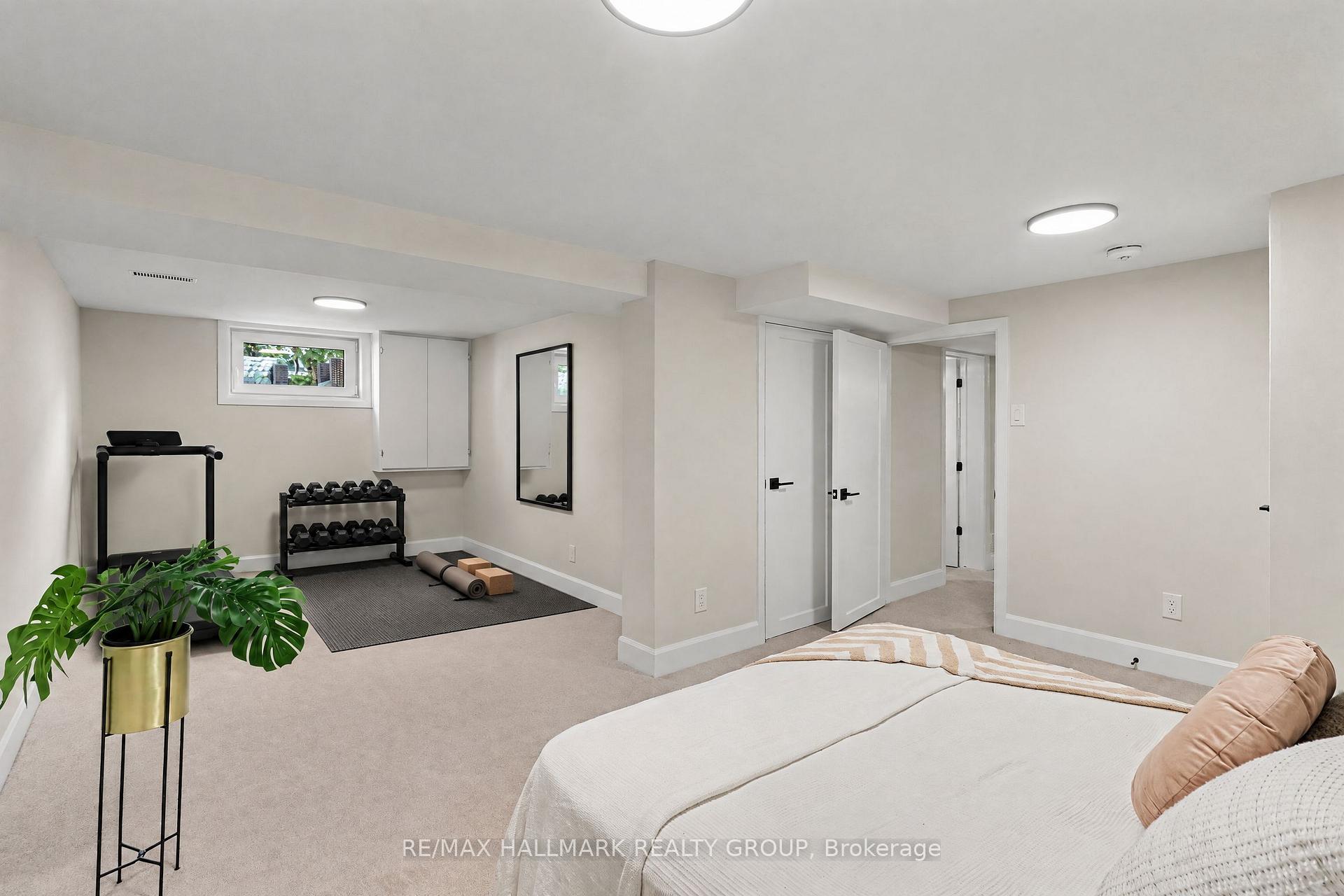Photo 32 of 7 Attwood Crescent, Ottawa, City View/Skyline/Fisher Heights/Parkwood Hills — HOMEH