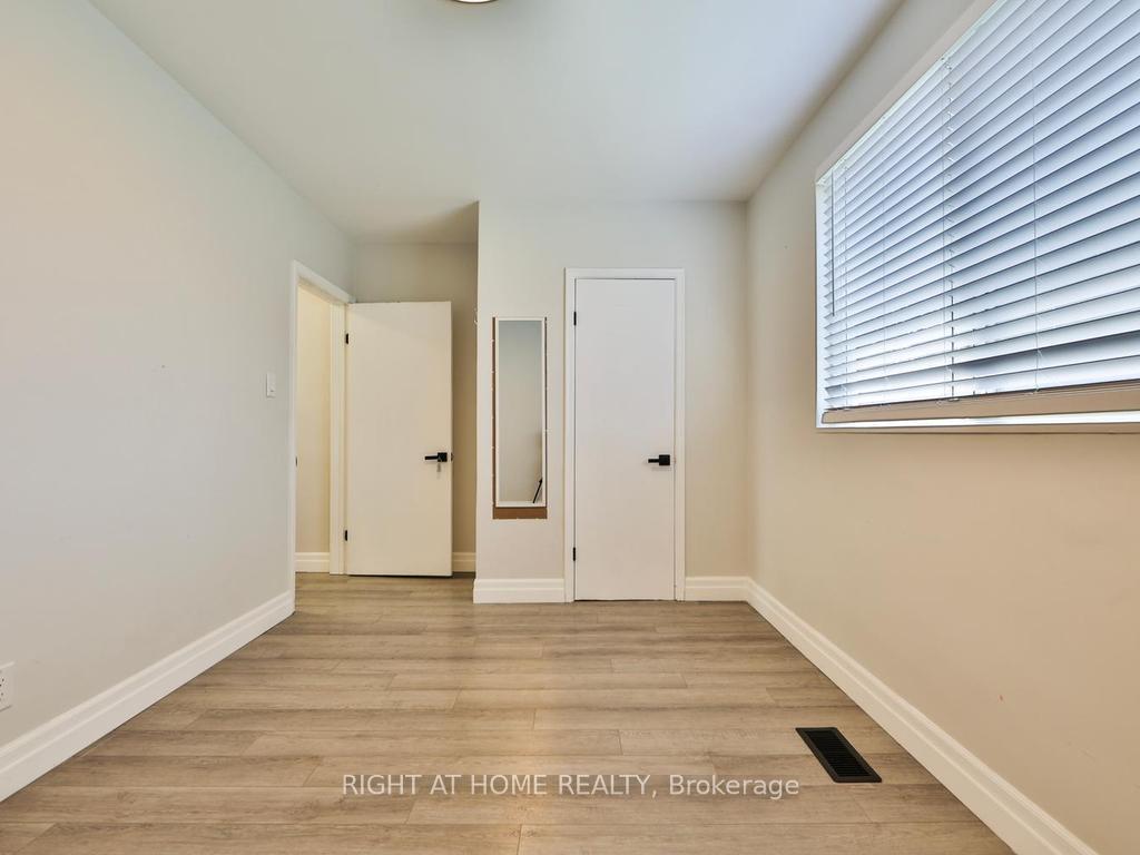 Photo 18 of 3174 Weston Road, North York, Humbermede — HOMEH