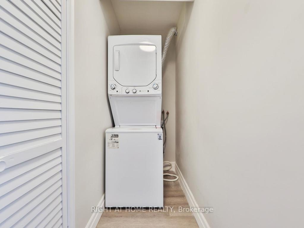 Photo 26 of 3174 Weston Road, North York, Humbermede — HOMEH