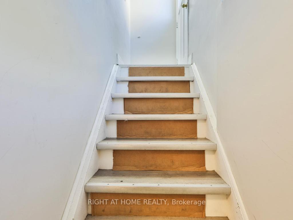 Photo 28 of 3174 Weston Road, North York, Humbermede — HOMEH