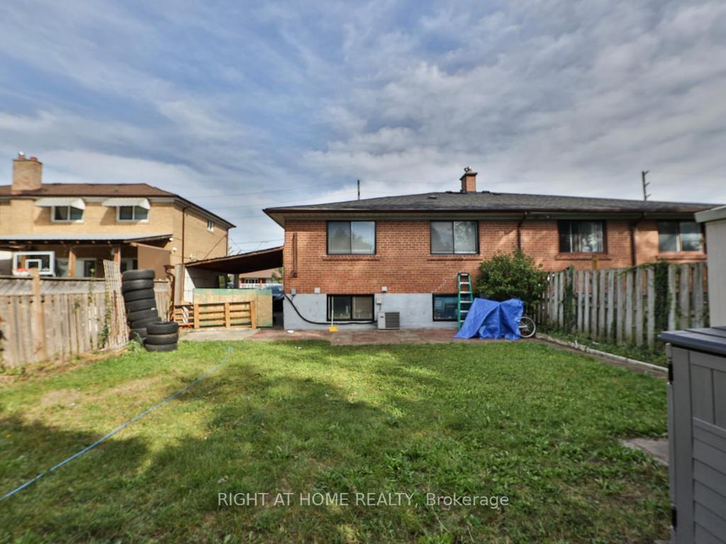 Photo 47 of 3174 Weston Road, North York, Humbermede — HOMEH