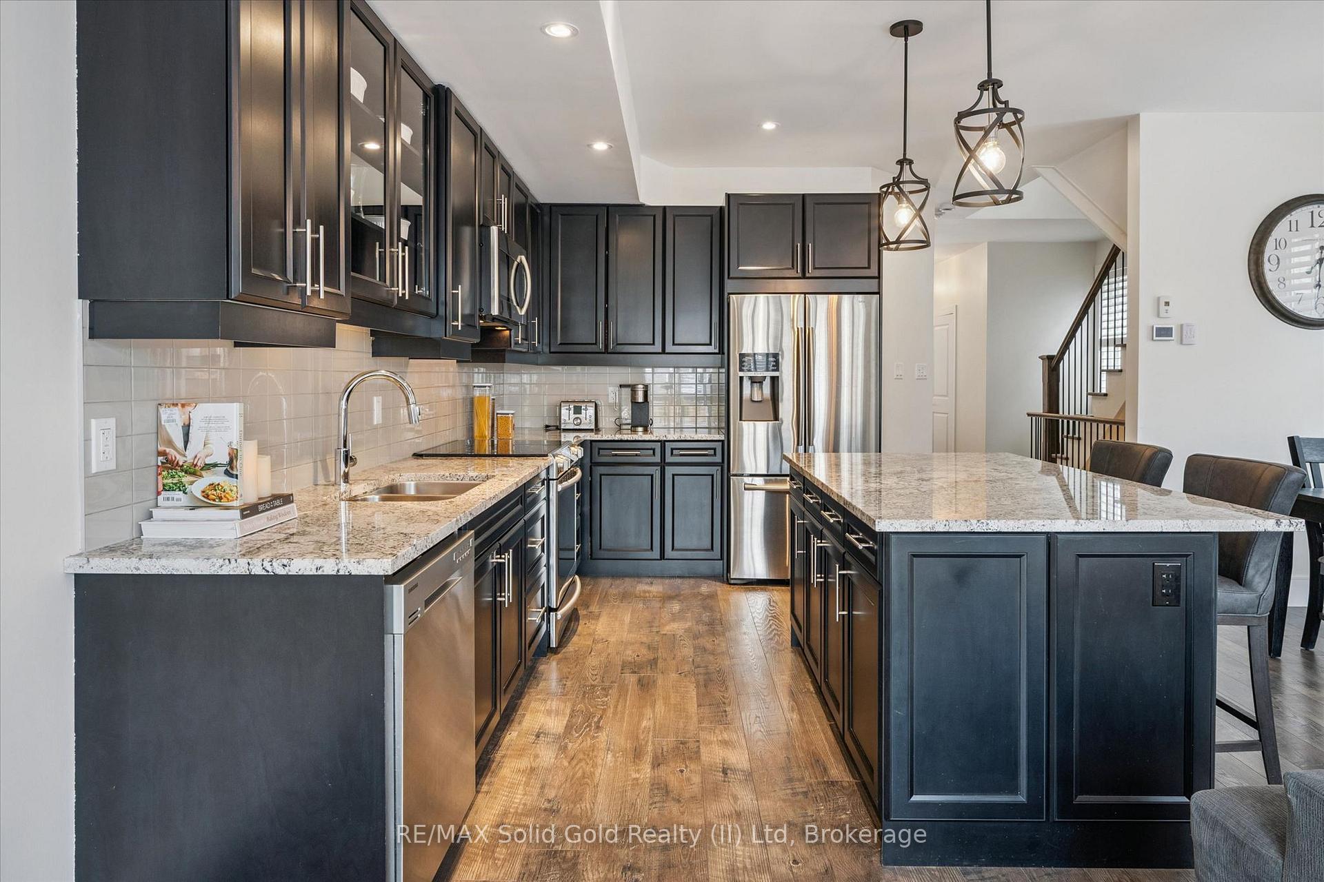 Photo 10 of 153 Yellow Birch Crescent, Blue Mountains — HOMEH