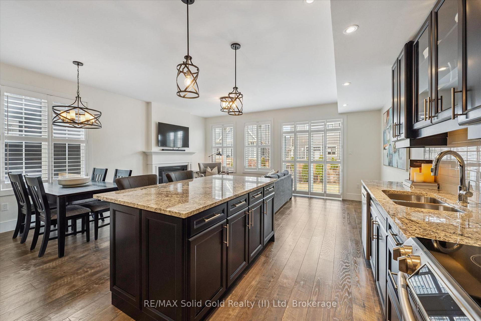 Photo 13 of 153 Yellow Birch Crescent, Blue Mountains — HOMEH
